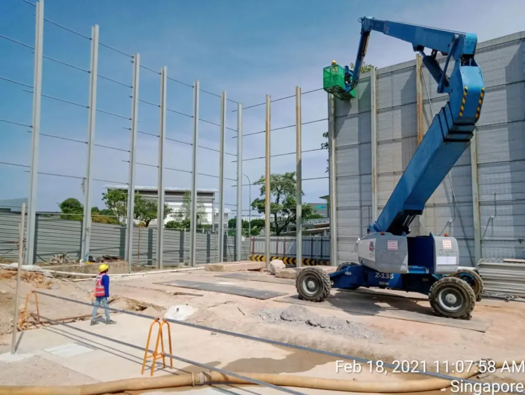 LTA-NOISE BARRIER & HOARDING